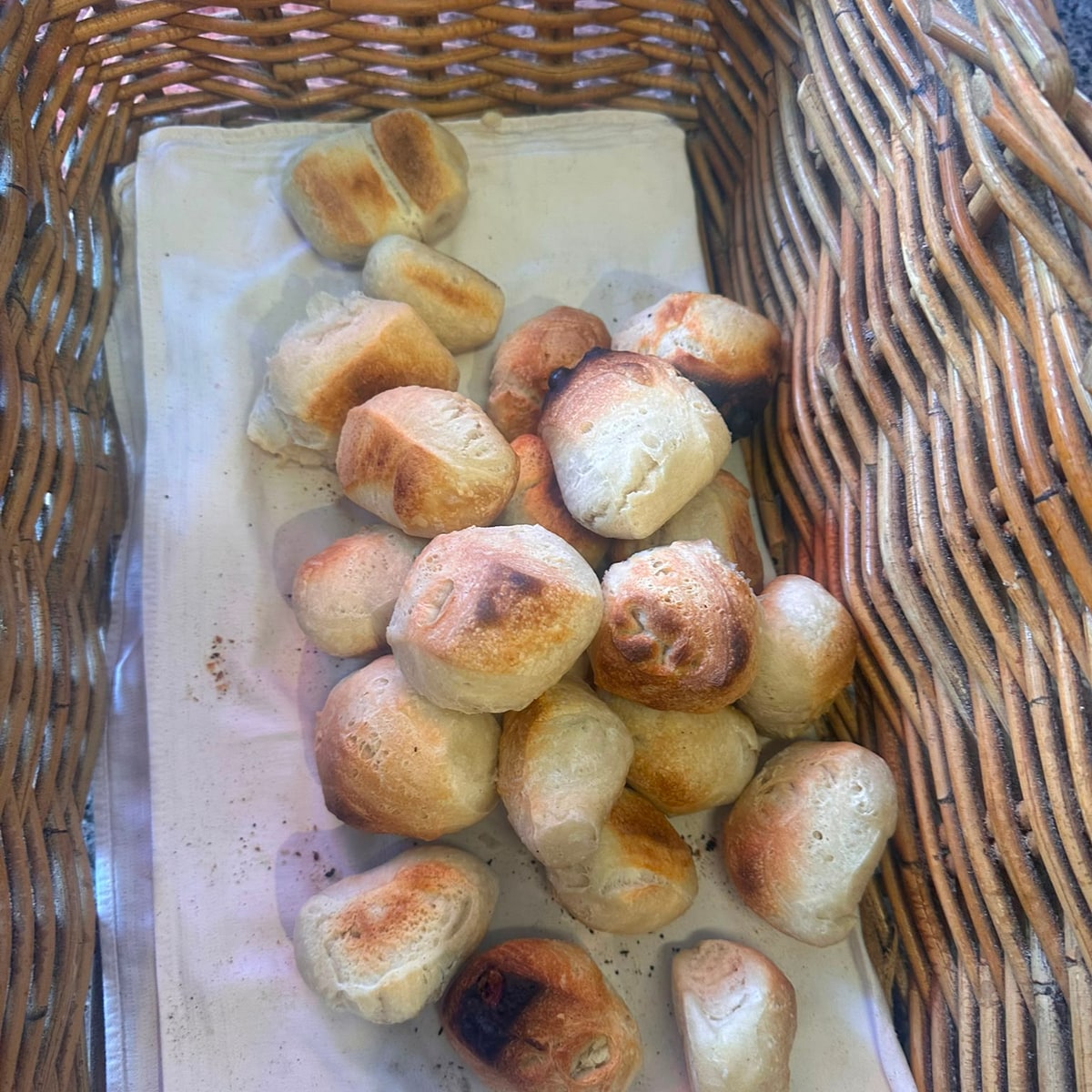 Tüte Pizzabrötchen